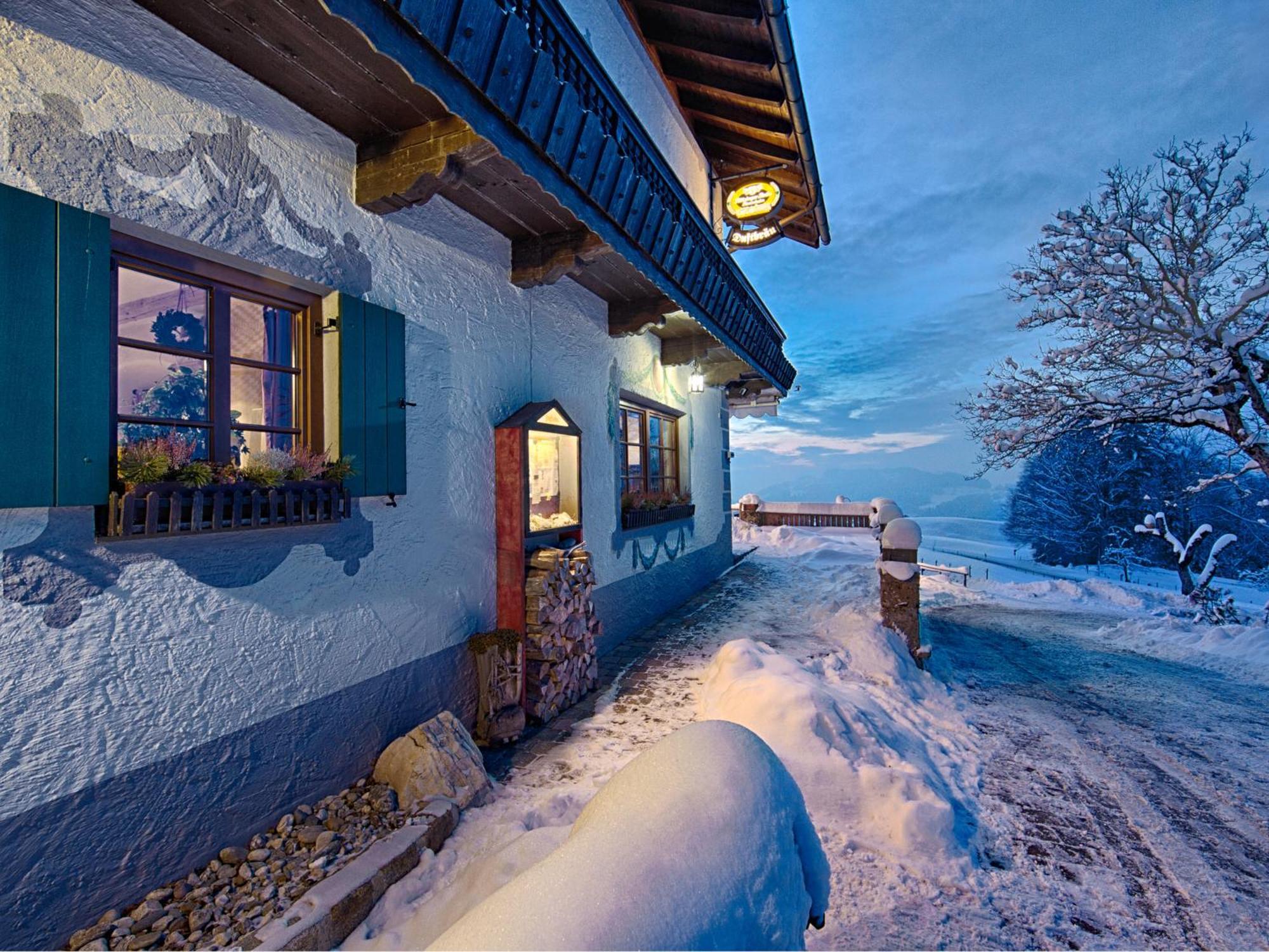 Berggasthof Hotel Duftbraeu I Ruhige Alleinlage I Mitten Im Gruenen Samerberg Bagian luar foto